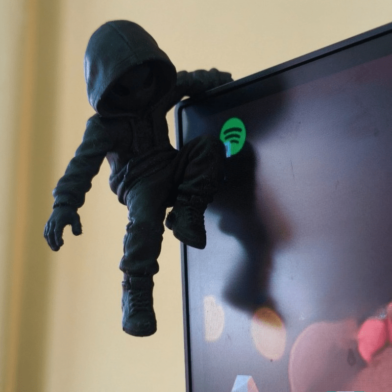 Climb Hoodie Alien Mini Statue - Retro Gaming Desk avaliação e preço
